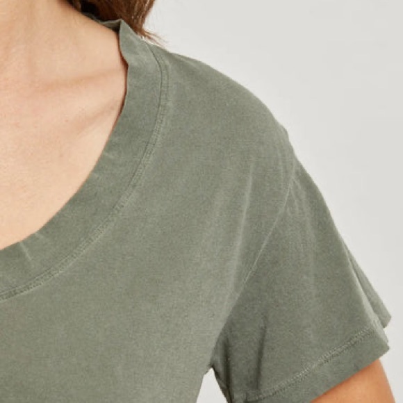 Perfectwhitetee Hendrix Cotton Boxy V Neck Tee Uniform Green Size Small - Picture 2 of 6